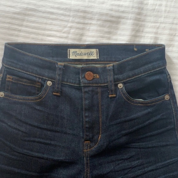 • Madewell High-Rise Skinny Jeans • - Picture 7 of 10